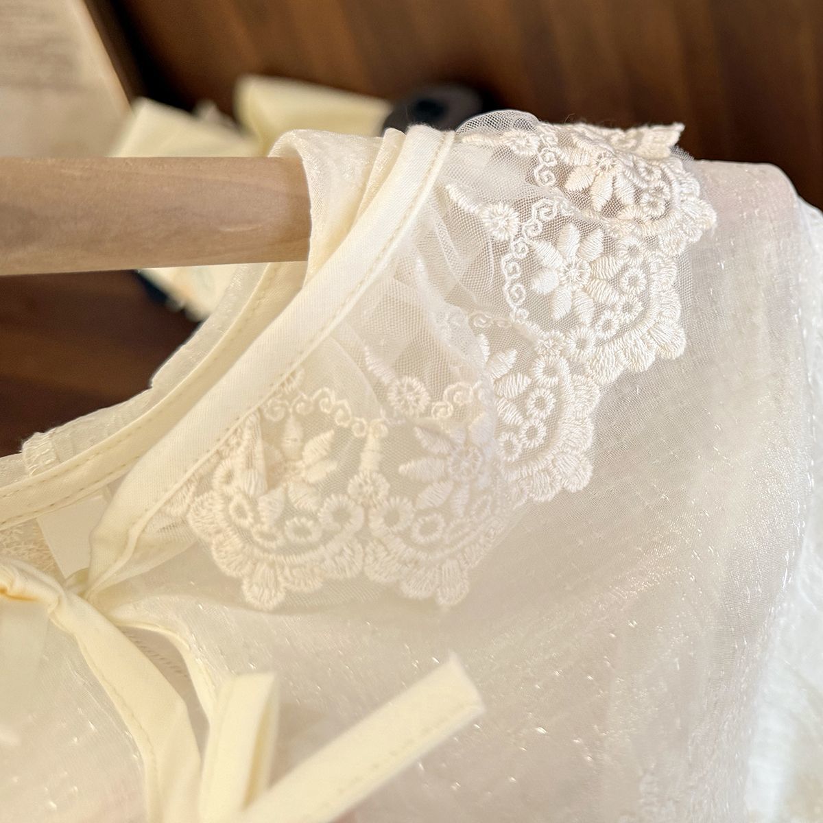 Baby Clothing High End - ベビーガールズ 軽量フード付きジャケット 2025年夏新作 高級アイスシルク日焼け止め服 女の子用