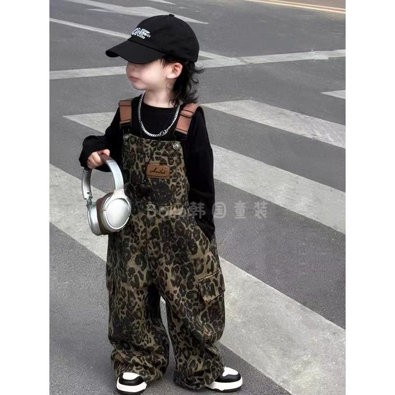 Baby Clothing High End - 男の子の秋服 2025 新しいヒョウ柄オーバーオール子供のハイエンドオーバーオール女性の女の子ベビーファッショナブルな作業服パンツ