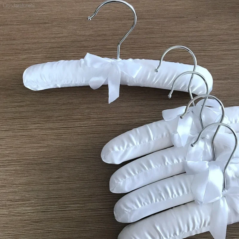 ベビー服カラフルハンガー吊り下げフックシルク小型プラスチック - Baby Clothing Hanging Rack のレビューと価格