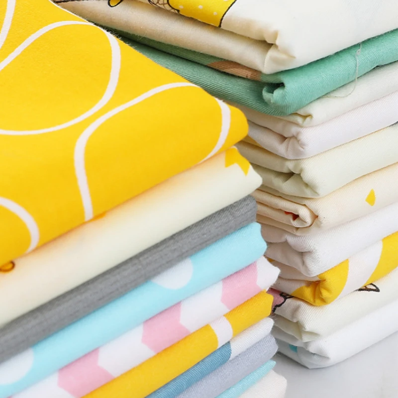 純綿プリント生地ベビー寝具ベッドシーツキルトカバーパジャマ衣 - Baby Clothing Organic のレビューと価格