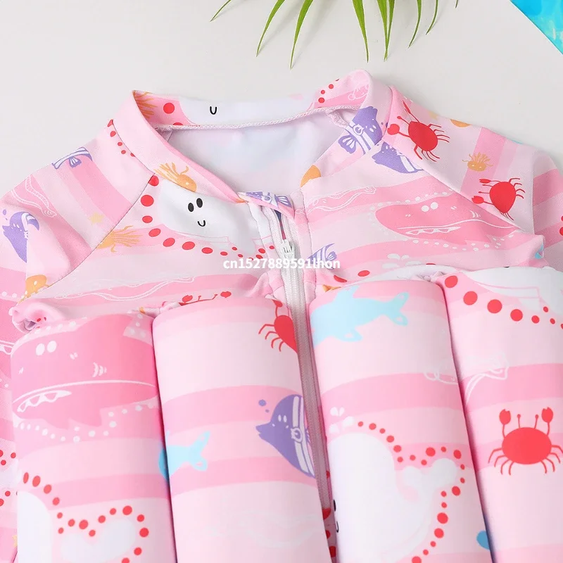 子供用漫画プリント水着、浮力水着、フローティングラッシュガー - Baby Clothing Dividers のレビューと価格